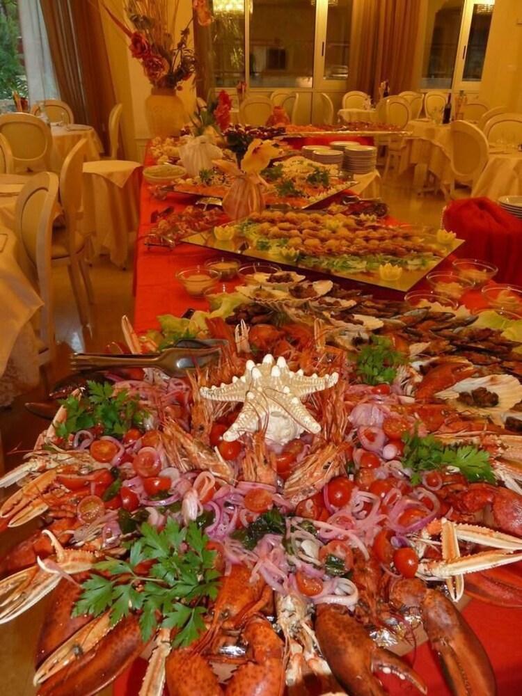 Hotel Astra Milano Marittima Esterno foto