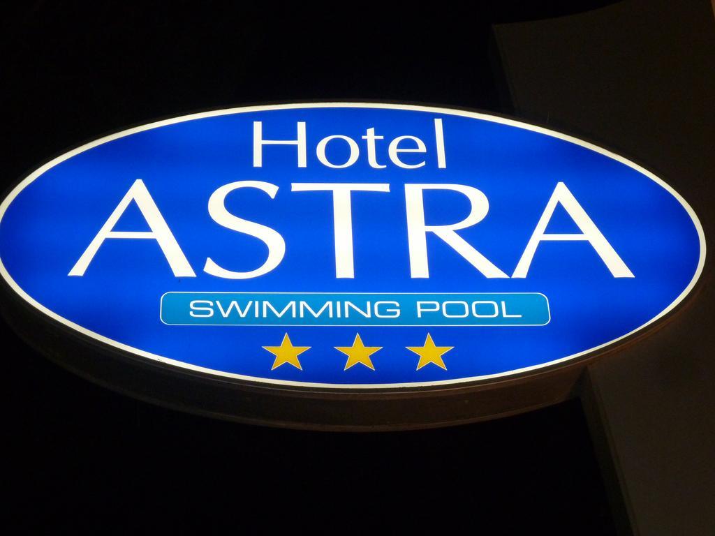 Hotel Astra Milano Marittima Esterno foto