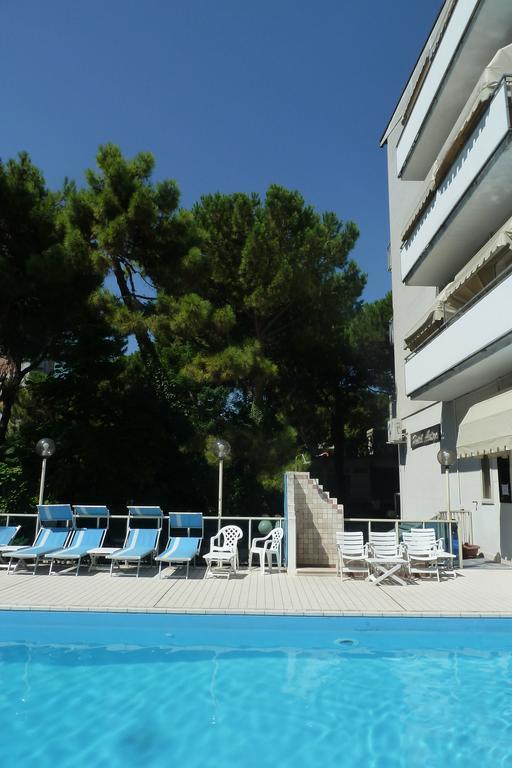 Hotel Astra Milano Marittima Esterno foto