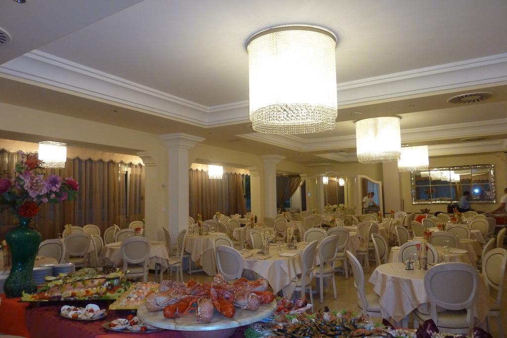 Hotel Astra Milano Marittima Esterno foto