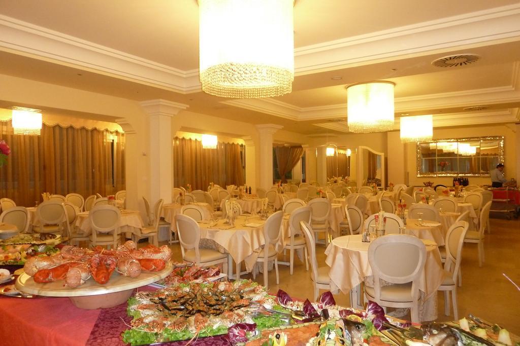Hotel Astra Milano Marittima Esterno foto