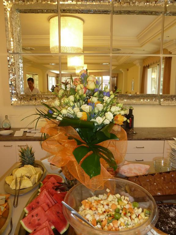 Hotel Astra Milano Marittima Esterno foto
